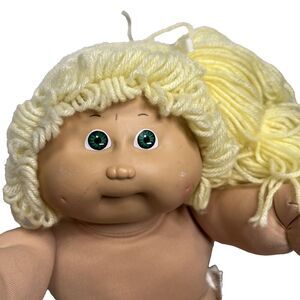 Vintage 1982 Cabbage Patch Girl Doll 1 Pigtail Dimples 1 Tooth Blonde Green 118